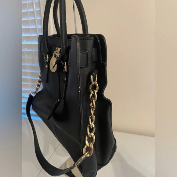 Michael Kors Hamilton Black Large Tote Bag - Picture 4 of 8